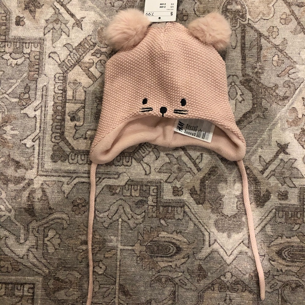 H&M beanie size 2-6 0-6 NWT